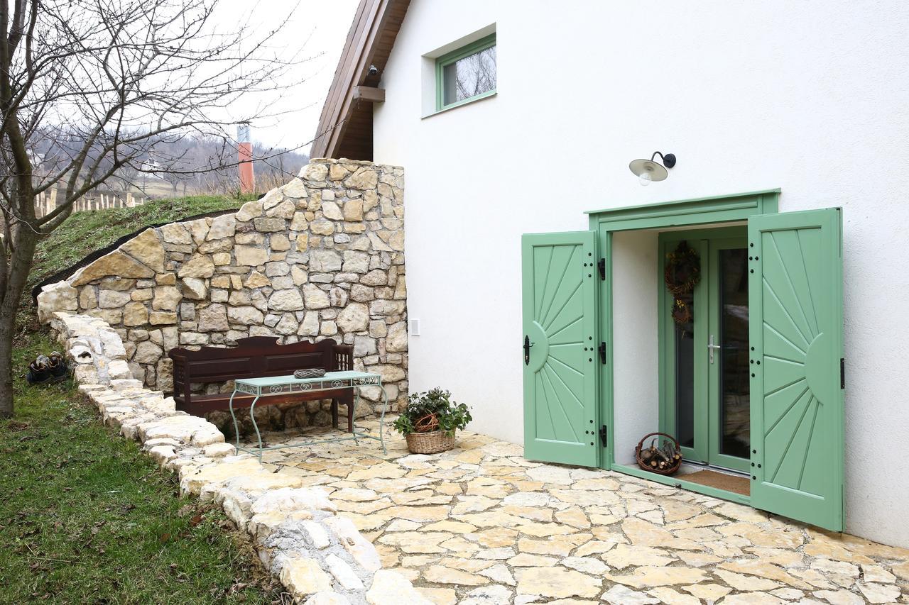 Fuerjes Udvarhaz Vászoly Extérieur photo